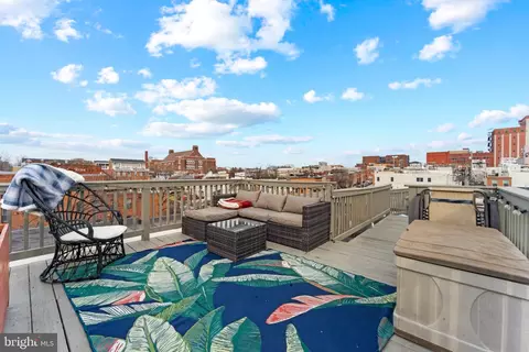 Exterior - 1009 S Clinton St, Baltimore, MD 21224 photo 3 of 7