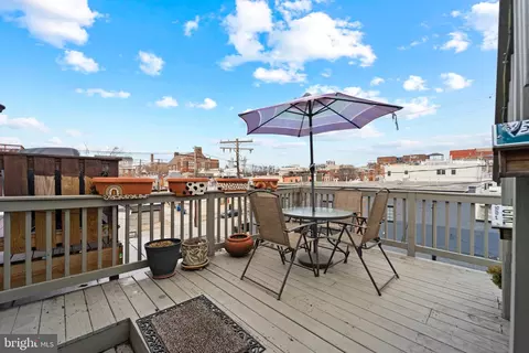 Exterior - 1009 S Clinton St, Baltimore, MD 21224 photo 1 of 7