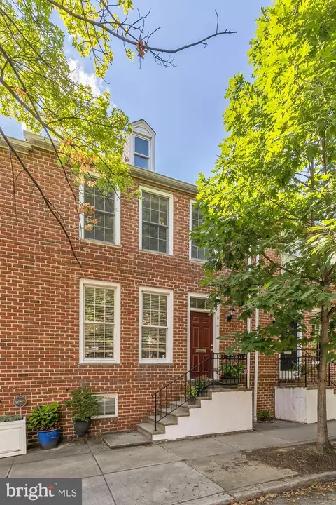 814 S Sharp St, Baltimore, MD 21230