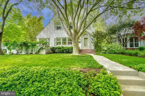 406 Northway, Baltimore, MD 21218
