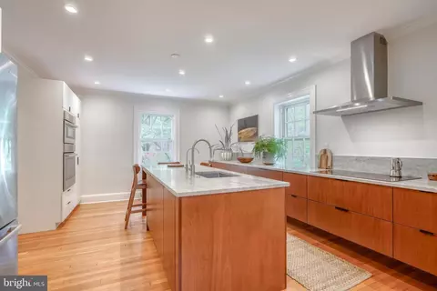 Kitchen - 406 Northway, Baltimore, MD 21218 photo 6 of 9