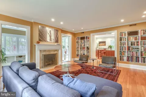 Living - 406 Northway, Baltimore, MD 21218 photo 1 of 2