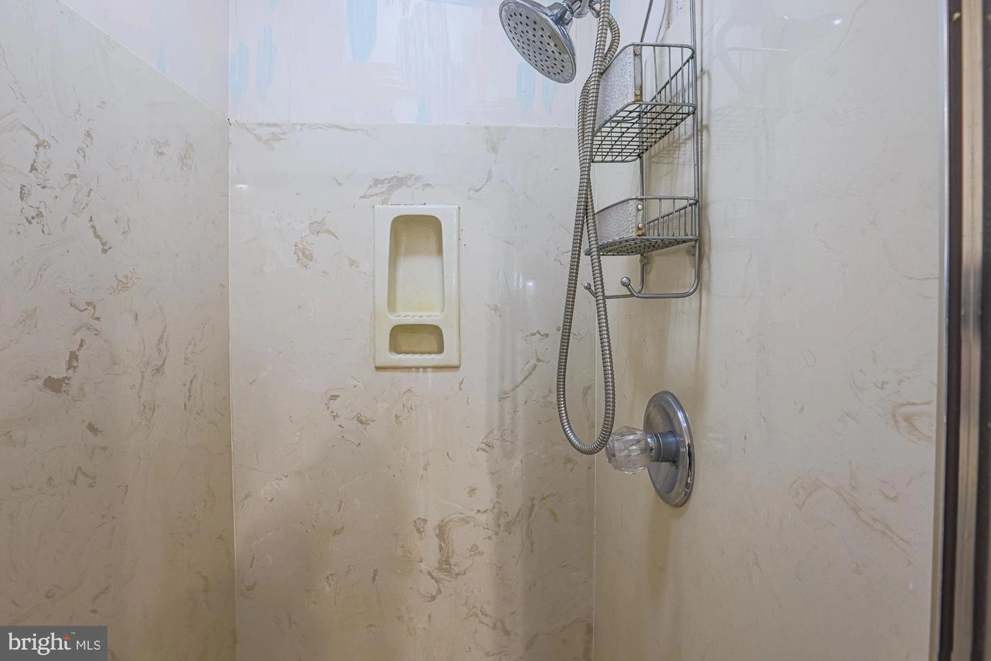 Bath - 3041 Fallstaff Rd #307D, Baltimore, MD 21209 photo 4 of 6