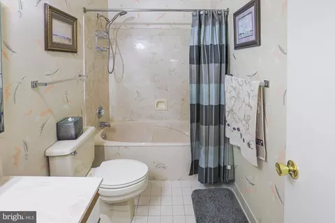 Bath - 3041 Fallstaff Rd #307D, Baltimore, MD 21209 photo 6 of 6