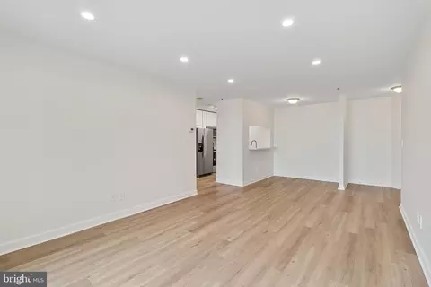 Living - 100 Harborview Dr #507, Baltimore, MD 21230 photo 1 of 1