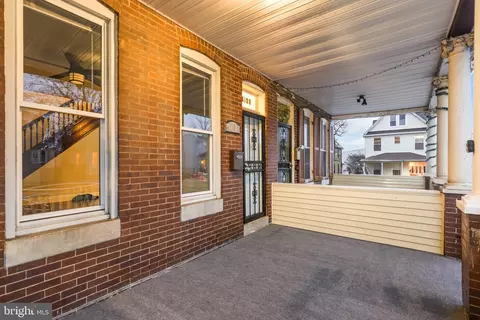 4102 Walrad St, Baltimore, MD 21229 photo 3