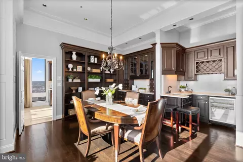 Dining - 10 E Lee St #2804, Baltimore, MD 21202 photo 2 of 5