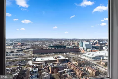 View/Area - 10 E Lee St #2804, Baltimore, MD 21202 photo 4 of 15