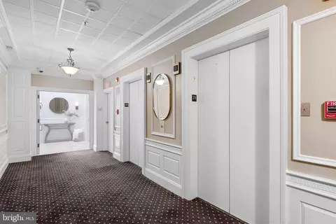 Entry Way - 10 E Lee St #2804, Baltimore, MD 21202 photo 2 of 4