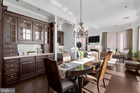 Dining - 10 E Lee St #2804, Baltimore, MD 21202 photo 3 of 5