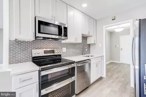 Kitchen - 6300 Red Cedar Pl #301, Baltimore, MD 21209 photo 3 of 6
