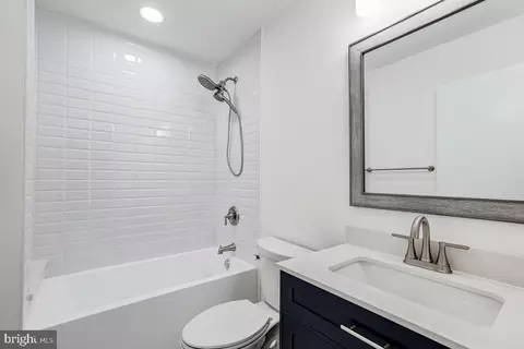 Bath - 6300 Red Cedar Pl #301, Baltimore, MD 21209 photo 1 of 2