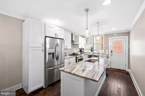 Kitchen - 1304 Andre St, Baltimore, MD 21230 photo 2 of 3