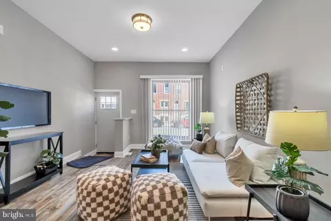 Living - 1935 E Lafayette Ave, Baltimore, MD 21213 photo 4 of 6