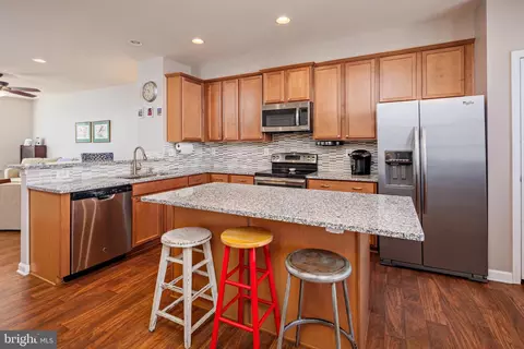 Kitchen - 714 S Macon St, Baltimore, MD 21224 photo 4 of 7
