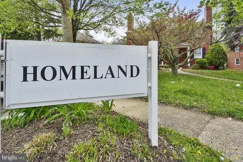 View/Area - 110 Taplow Rd, Baltimore, MD 21212 photo 2 of 7