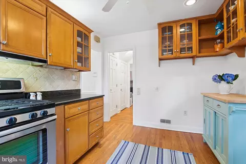 Kitchen - 110 Taplow Rd, Baltimore, MD 21212 photo 3 of 5