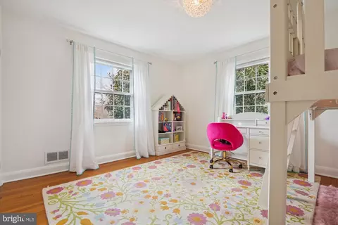 Bedroom - 110 Taplow Rd, Baltimore, MD 21212 photo 4 of 7