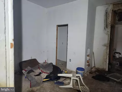 627 Pitcher St, Baltimore, MD 21217 photo 7