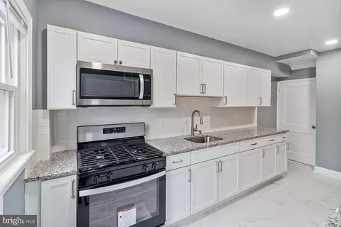 Kitchen - 1218 Meridene Dr, Baltimore, MD 21239 photo 4 of 5
