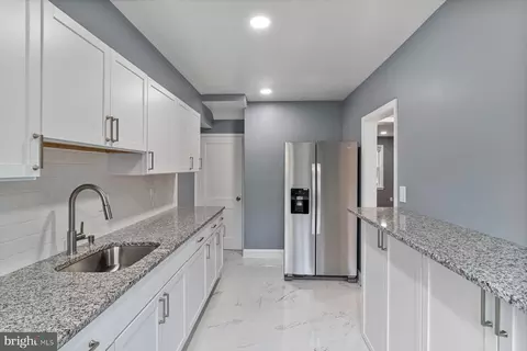Kitchen - 1218 Meridene Dr, Baltimore, MD 21239 photo 5 of 5