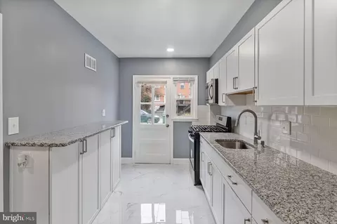 Kitchen - 1218 Meridene Dr, Baltimore, MD 21239 photo 2 of 5