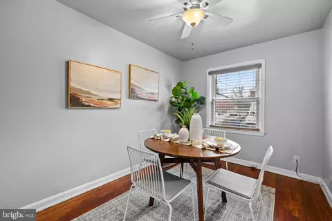 Dining - 4522 Mountview Rd, Baltimore, MD 21229 photo 3 of 3