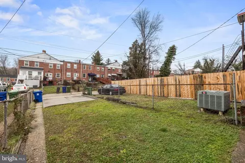 Exterior - 4522 Mountview Rd, Baltimore, MD 21229 photo 3 of 3