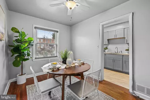 Dining - 4522 Mountview Rd, Baltimore, MD 21229 photo 2 of 3