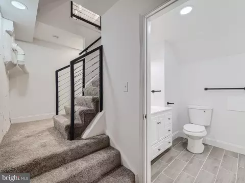 Bath - 2807 Erdman Ave, Baltimore, MD 21213 photo 4 of 4