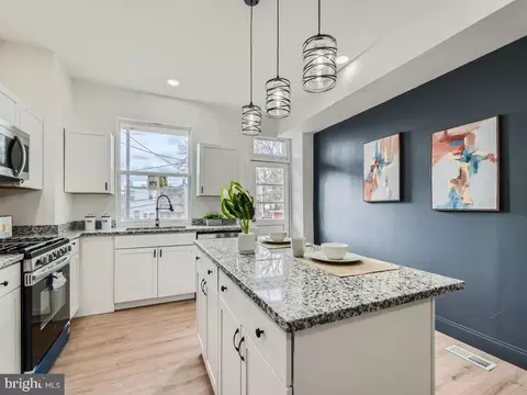 Kitchen - 2807 Erdman Ave, Baltimore, MD 21213 photo 2 of 5