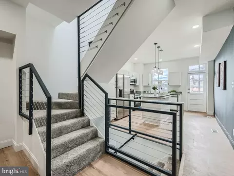 Entry Way - 2807 Erdman Ave, Baltimore, MD 21213 photo 2 of 2