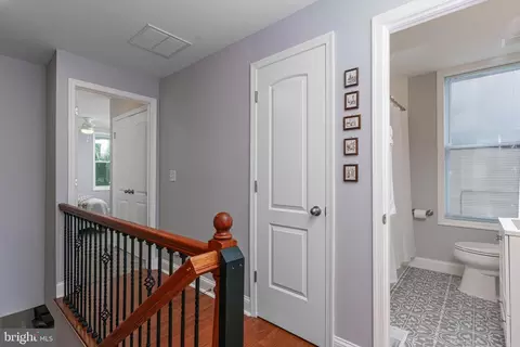 Entry Way - 521 W 27th St, Baltimore, MD 21211 photo 4 of 4