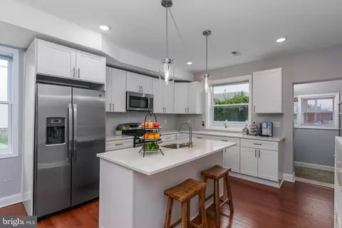 521 W 27th St, Baltimore, MD 21211