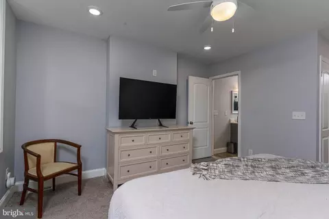 Bedroom - 521 W 27th St, Baltimore, MD 21211 photo 5 of 5