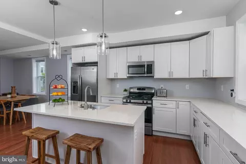 Kitchen - 521 W 27th St, Baltimore, MD 21211 photo 2 of 2