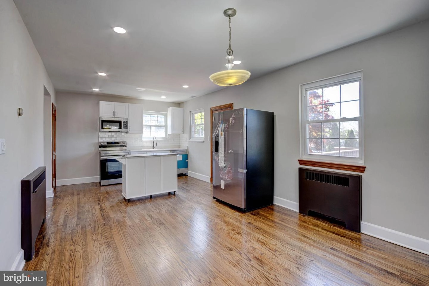 Kitchen - 4000 Third St, Baltimore Highlands, MD 21225 photo 1 of 4