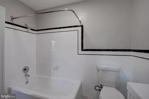 Bath - 4000 Third St, Baltimore Highlands, MD 21225 photo 4 of 4