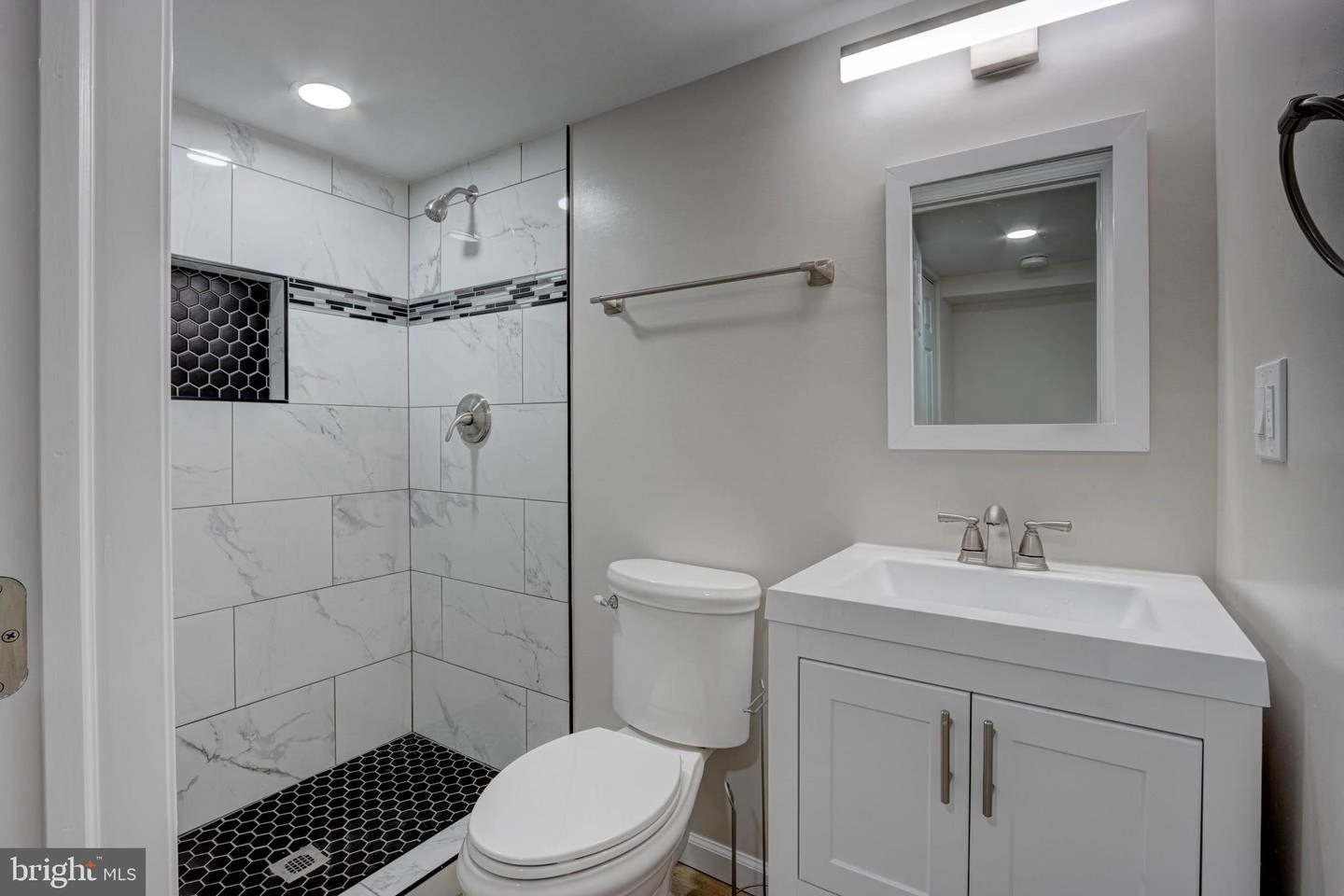 Bath - 4000 Third St, Baltimore Highlands, MD 21225 photo 1 of 4