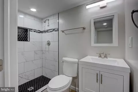 Bath - 4000 Third St, Baltimore Highlands, MD 21225 photo 1 of 4