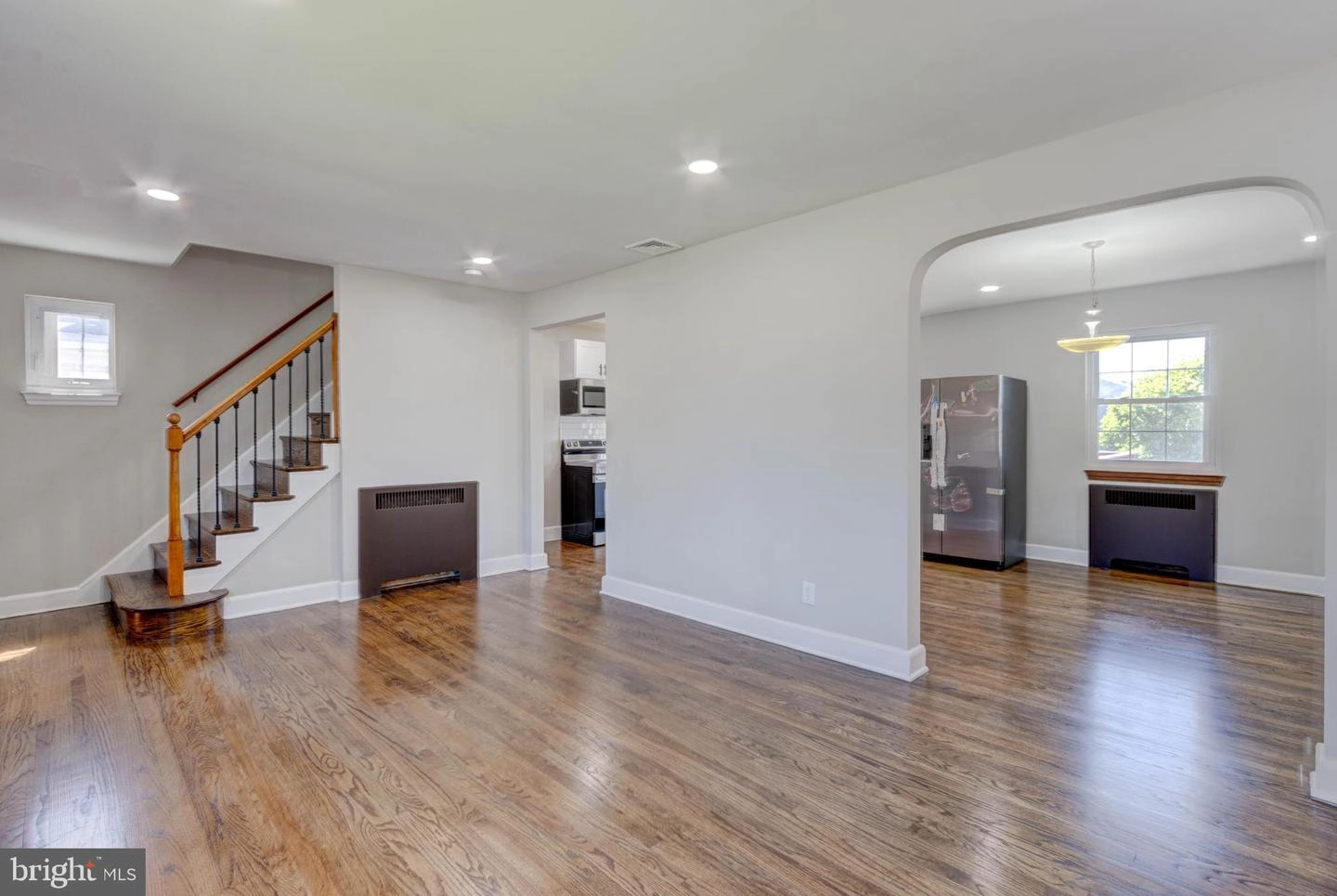 Living - 4000 Third St, Baltimore Highlands, MD 21225 photo 1 of 2