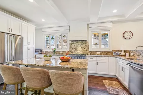 Kitchen - 30 Whitfield Rd, Baltimore, MD 21210 photo 2 of 5