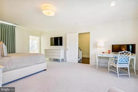 Bedroom - 30 Whitfield Rd, Baltimore, MD 21210 photo 2 of 7