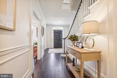 Entry Way - 30 Whitfield Rd, Baltimore, MD 21210 photo 2 of 2