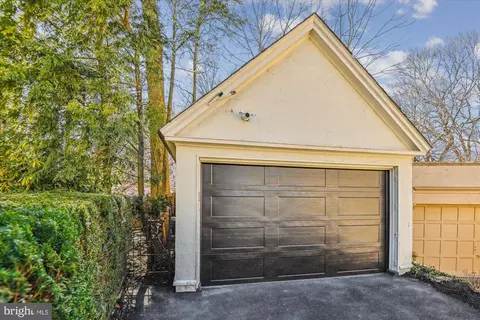 Exterior - 30 Whitfield Rd, Baltimore, MD 21210 photo 6 of 7