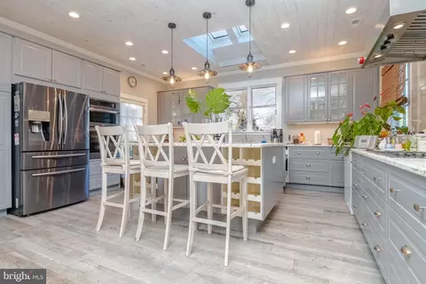 Kitchen - 3900 Chesley Ave, Baltimore, MD 21206 photo 1 of 4