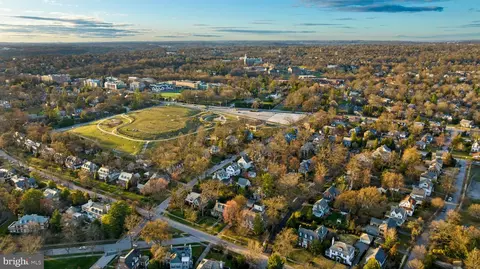 View/Area - 304 Northway, Baltimore, MD 21218 photo 4 of 7