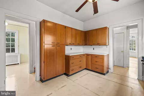 Kitchen - 304 Northway, Baltimore, MD 21218 photo 2 of 2