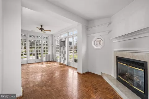 Living - 304 Northway, Baltimore, MD 21218 photo 5 of 7