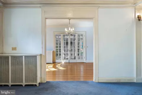 Living - 304 Northway, Baltimore, MD 21218 photo 1 of 7